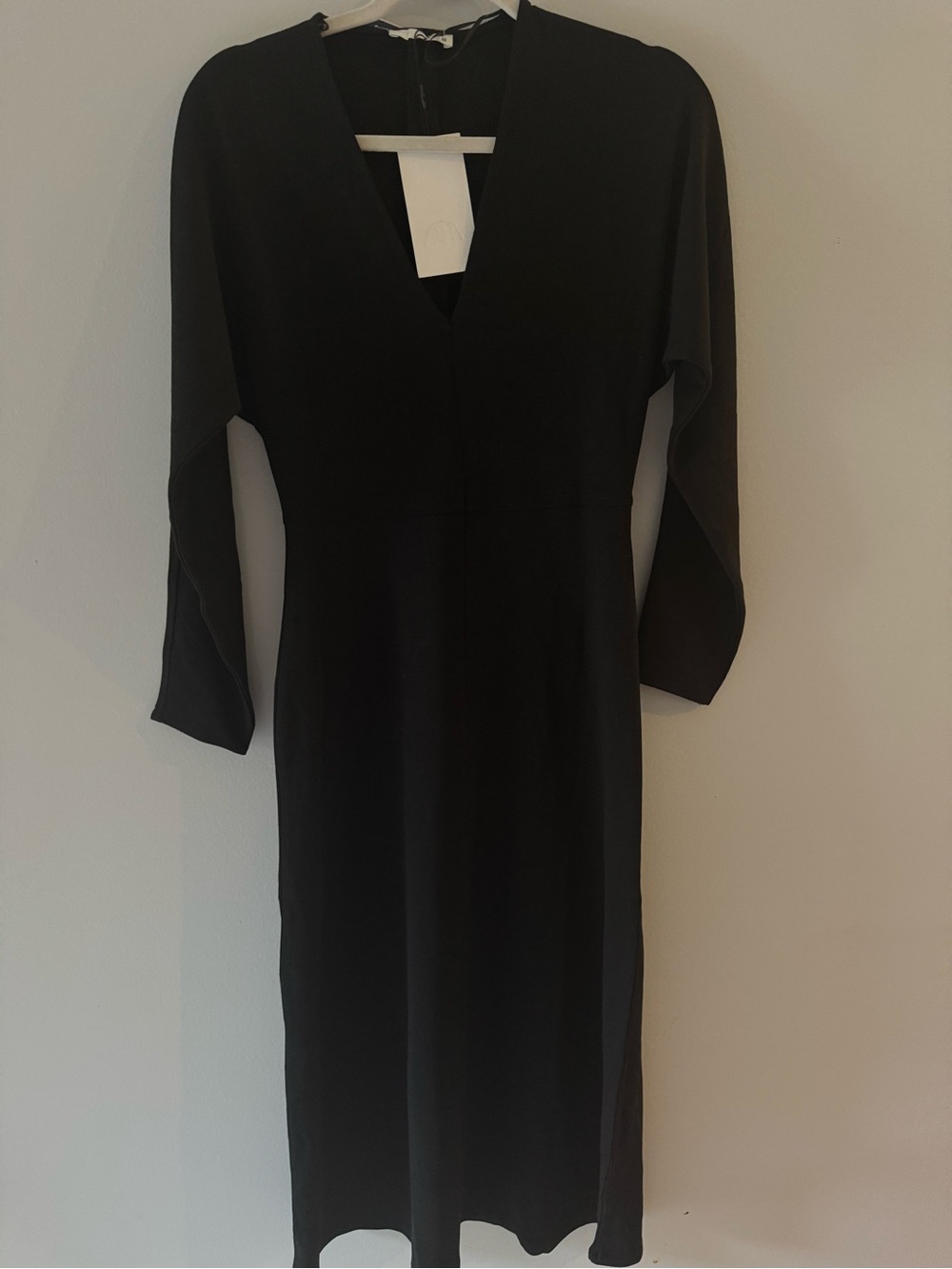 Zara Women’s Black Long-Sleeve V-Neck Midi Dress NWT
